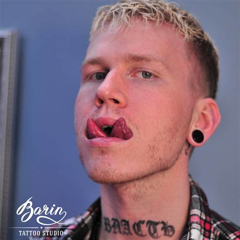 Сплит языка - бодимодификация | Тату-студия BARIN