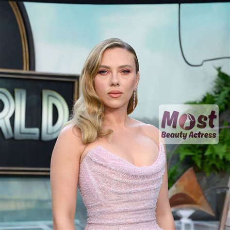 Scarlett Johansson Biography (2025): Early Life, Career Highlights