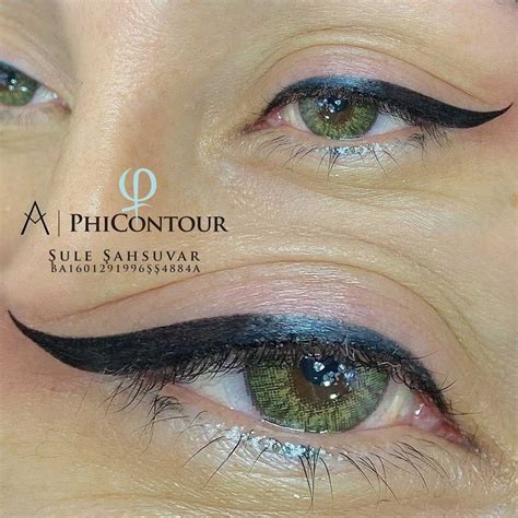 Dramatic Eyeliner, Classic Eyeliner, Eyeliner Shapes, Perfect Winged ...