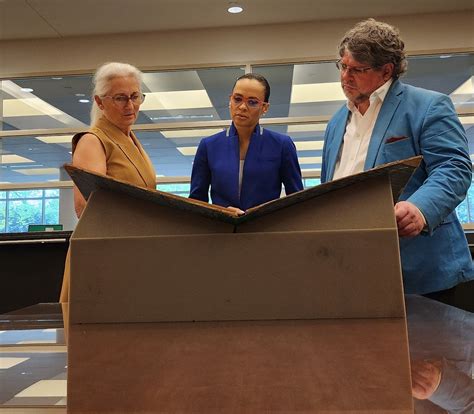 10 Million Names helps Linsey Davis discover her family history - ABC News