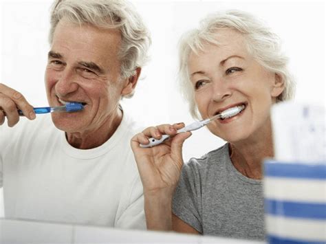 Dental Care For Older People - Smile Team Turkey