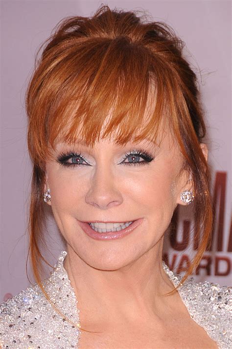 Reba McEntire 2011-09-09 45th Annual CMA Awards - Red Carpet | Older beauty, Reba mcentire, Cma ...