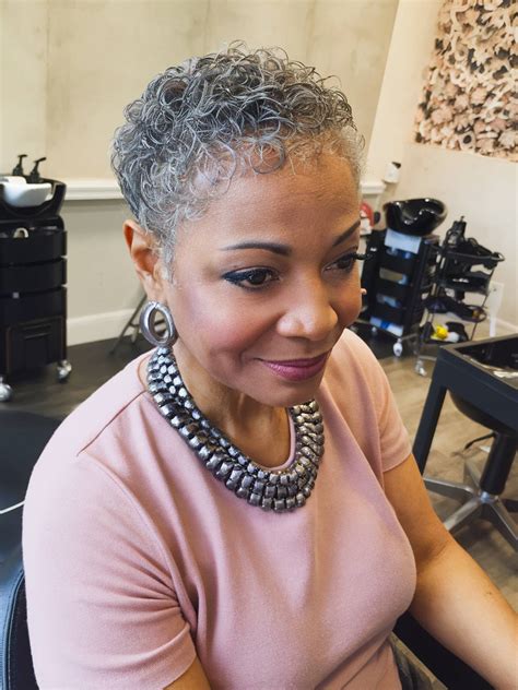 More celebrities will rock short natural haircuts for black women 14