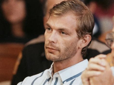 A Forensic Expert Explains The Jeffrey Dahmer Polaroid Evidence Image 6