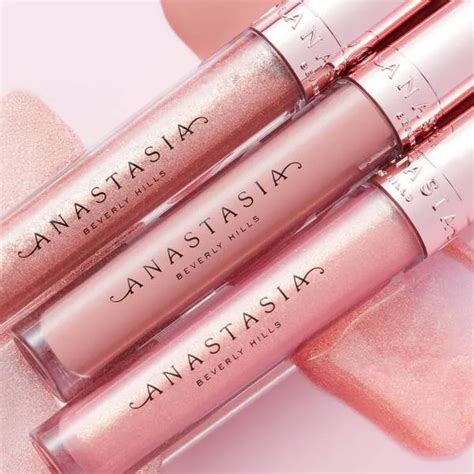 LIP GLOSS Блеск для губ купить 100% оригинал в интернет магазине ИЛЬ ДЕ ...