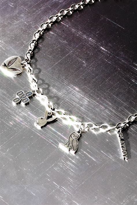 Drake 个人品牌 OVO 携手 Playboy 打造最新联名别注系列「Symbols of Prestige」 | Hypebeast