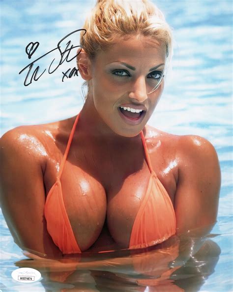 Trish Stratus (8x10 Metallic) JSA WWF WWE SEXY photo signed auto autog
