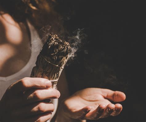 How to cleanse a house with sage: an expert advises | Homes and Gardens
