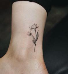 ideas de alstroemeria tattoo tatuajes disenos de unas tatuajes