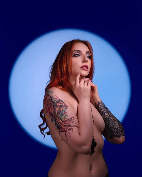 Chloe Ozwell - The most beautiful part about things...