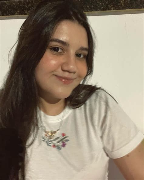 𝐀𝐧𝐧𝐚 𝐁𝐞𝐚𝐭𝐫𝐢𝐳 (@anna.stolzee) • Instagram photos and videos