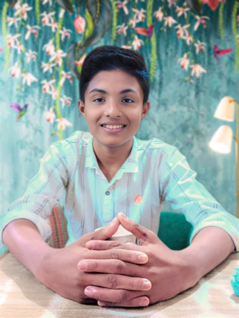 LOVELY SONG ️ 🥰4K STATUS FULL SCREEN WHATSAPP #training#loveit#song#