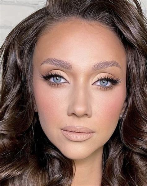 Makeup | Trucco agli occhi leggero, Trucco, Occhi