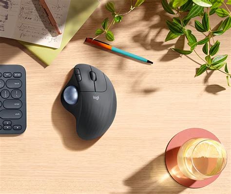 Logitech представила в России беспроводной трекбол ERGO M575 | Новости ...