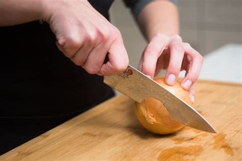 How To Dice An Onion