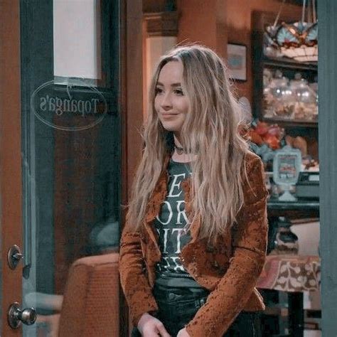𝐈𝐜𝐨𝐧 | 𝖬𝖺𝗒𝖺 𝖧𝖺𝗋𝗍, 𝖦𝗂𝗋𝗅 𝖬𝖾𝖾𝗍𝗌 𝖶𝗈𝗋𝗅𝖽 | Estilo femenino, Peinados, Ropa