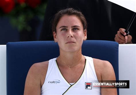 American Rising WTA Star Emma Navarro Forced to Re-Visit Embarrassing ...