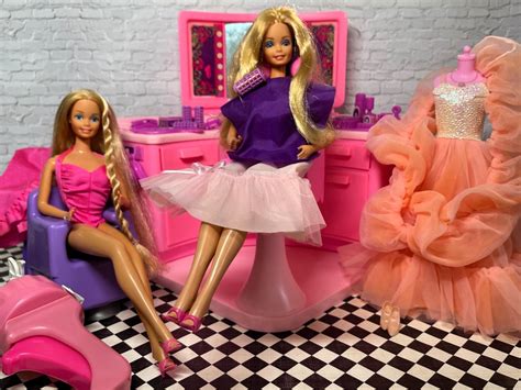 Getting ready at the Barbie Beauty Salon : r/Barbie