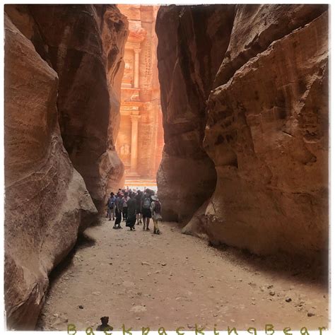 Joe Louis crosses the Siq gorge: Backpacking Bear