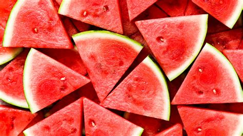 types  watermelons   grow   backyard