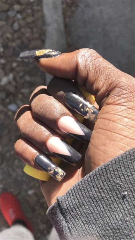 Pin by TY on Dark skin Nails&Feet | Wedding nails, Chrome nails, Beach ...
