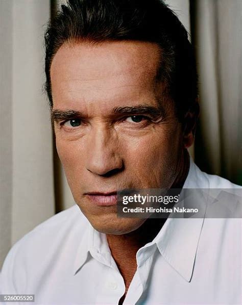 11 Arnold Schwarzenegger Portrait Shoot December 11 2002 Photos & High