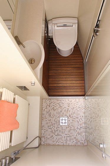 Nice 22 Perfect Small Campers with Bathrooms https://camperism.co/2018 ...