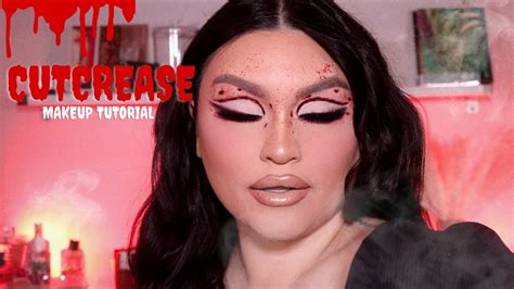 FAKE BLOOD CUT CREASE HALLOWEEN MAKEUP TUTORIAL 2023 - YouTube