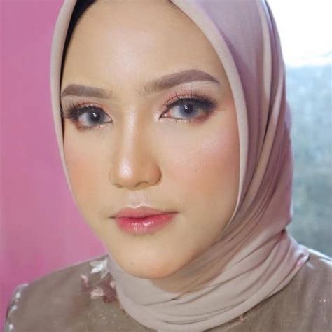 Dina Nur Aina (@dinanaina) on Threads
