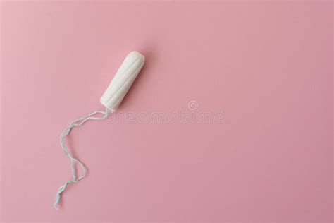 Менструация, Menses и санитарная салфетка для женщин Стоковое ...