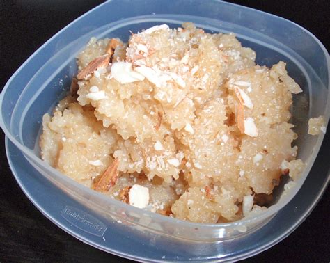 Recipe World... !!!: Lapsi Rava Shira