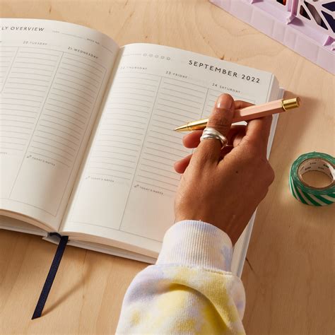 Pirongs A4 Week To View 2018 2019 Pink Academic Diary 6