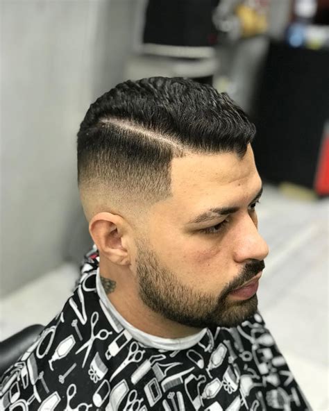 Corte De Cabelo Para Cabelo Baixo - Corte de cabelo masculino baixo: elegância sem esforço para qualquer ...