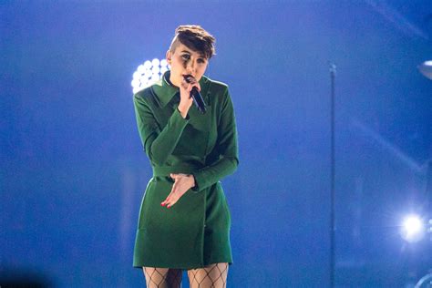 Ella Marie Hætta Isaksen gearggus Stjernekamp-lávlungilvui | Avvir