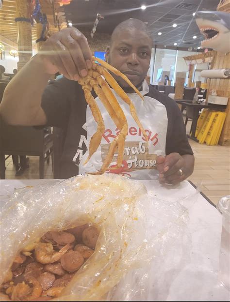 raleigh crab house 7