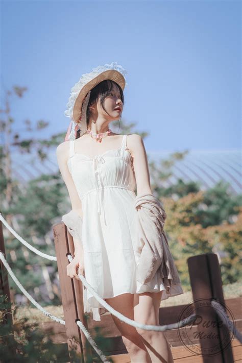 [Pure Media] Vol.208 Romi (로미) - Hot Date with His Girl - V2PH