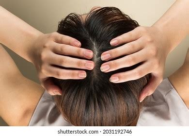 Asian Hair Wash Spa: Over 2,502 Royalty-Free Licensable Stock Photos ...