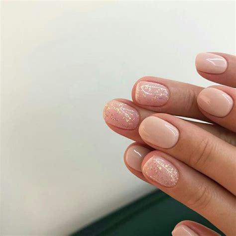 Modele UNGHII ROTUNDE cu gel - idei superbe pentru UNGHII MICI