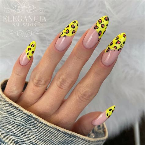 fashionable leopard nails