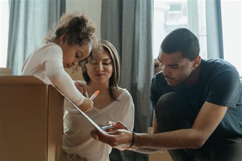 International Moving Tips for Expats | Tips for Moving with Kids