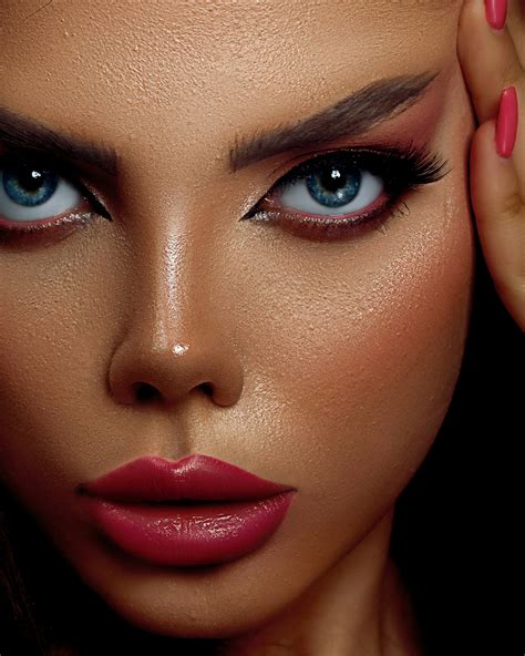 10 Beauty Side-Effects of Makeup Removers You Never Knew - knowfromguru.com