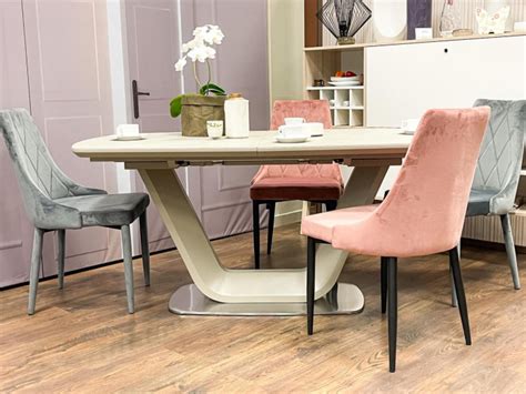 Armani Ceramic в известном мебельном магазине Domino