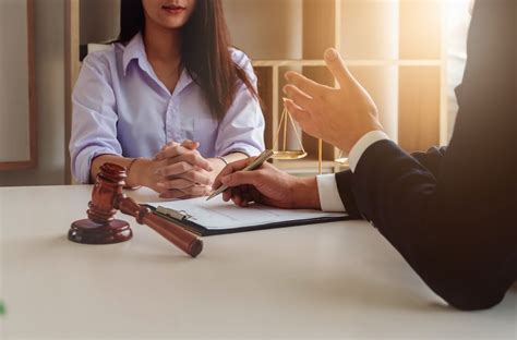 What Does a Divorce Attorney Do? - Hackworth Law