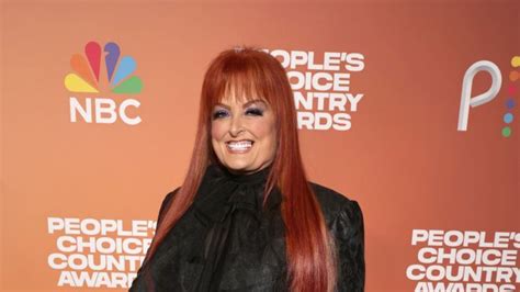 See Wynonna Judd's Epic Awards Show Speech that Earned Her a Standing ...