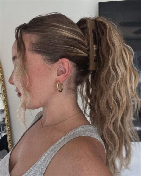 cool  chic claw clip hairstyles styleoholic