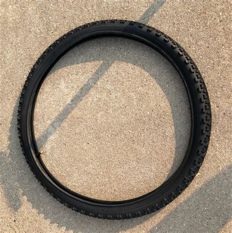 change-tire-put-tube-in-tire – Frugal Average Bicyclist