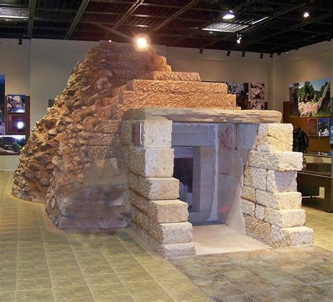 Александровска гробница - Историята на България