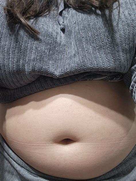 My bellybutton is yours what you can do : r/BellyButtonWorld