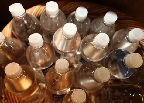 build  backyard quinzhee pioneering  simple life