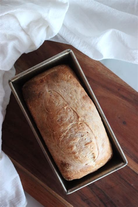 Beginner Sourdough Loaf Bread - Adamant Kitchen